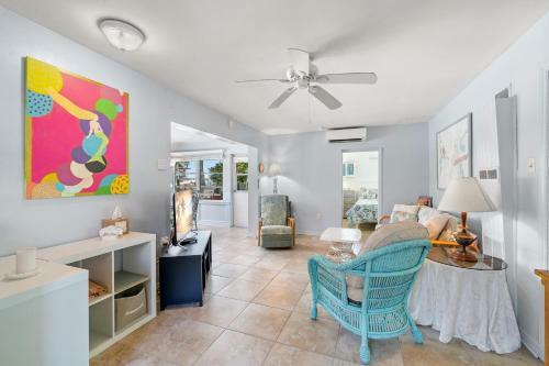 Bayshore Cottage By Vtrips