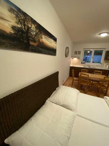 Apartm�n Nov� ?ivoho??, Slapy, Slapsk� P?ehrada. Pouze T�denn� Pobyt So -so