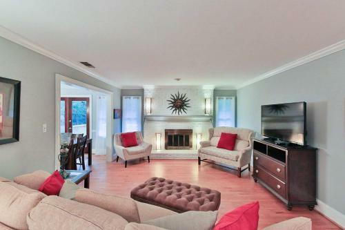 Moores Mill Home