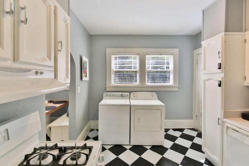 1266 Monroe Drive 1