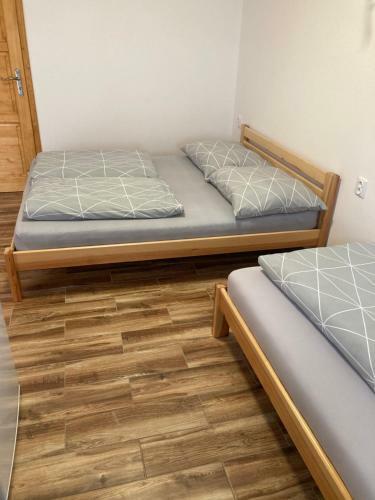 Apartamento Ubytov�n� ?mudla