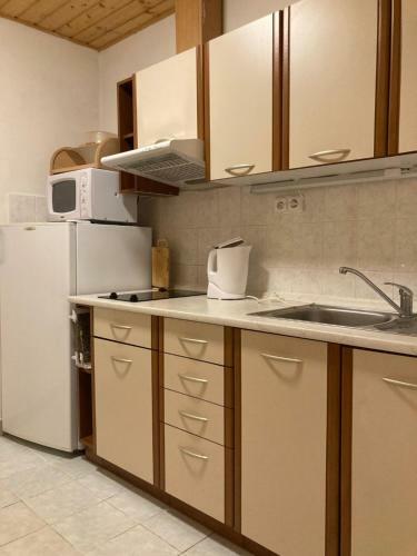 Hostal Vila Ad�lka - �tuln� Chalupa V Krkono?�ch