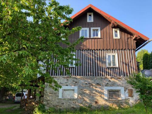 Hostal Vila Ad�lka - �tuln� Chalupa V Krkono?�ch