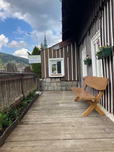 Hostal Vila Ad�lka - �tuln� Chalupa V Krkono?�ch