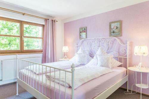 Hostal G�stehaus Chalet-perle