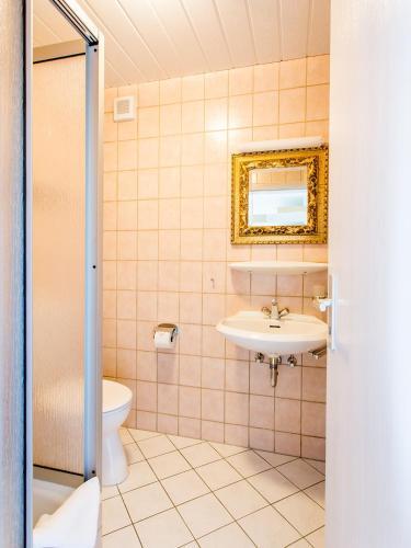Hostal G�stehaus Chalet-perle