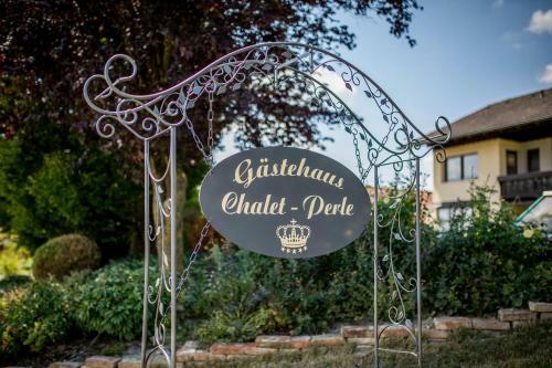 Hostal G�stehaus Chalet-perle