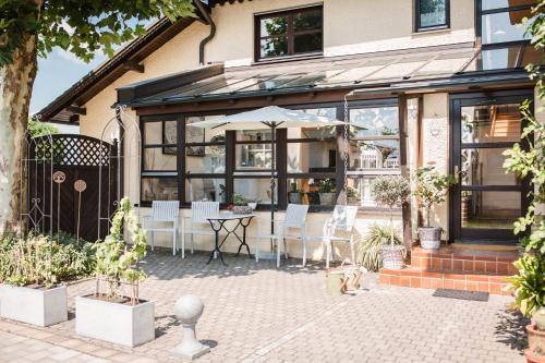Hostal G�stehaus Chalet-perle