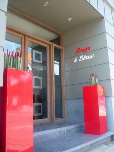 B&B Rouge � Blanc