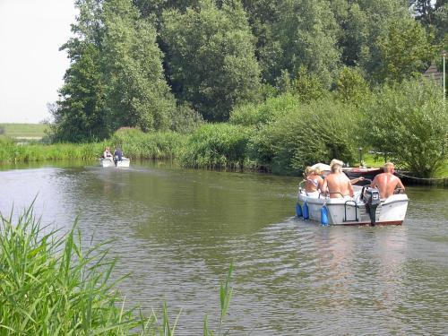 Holiday Home Bungalowpark De Vlietlanden