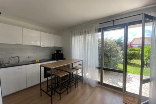 Apartamento Beautiful Flat For 4 - Very Closed To The Beach