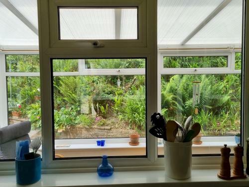Pass The Keys Stunning Waterside Retreat With Estuary Views