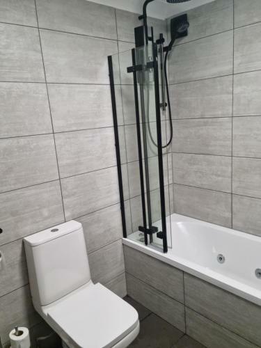 Newly Refurbished Falmouth Town Centre Apartment