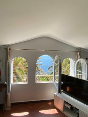 Hostal Villa Les Palmiers