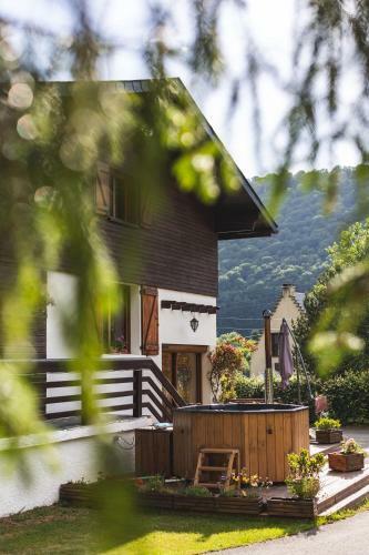Bed & Breakfast Chalet Our�a