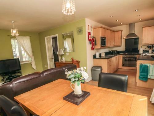 Boules Cottage