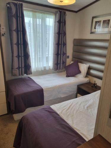 Pemberton Arrondale Lodge, Lakeside View (Haven Lakeland)