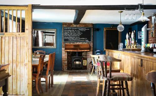 The Queens Head Camping