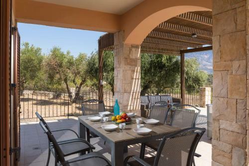 Villa Sandy Cove By Villa Plus