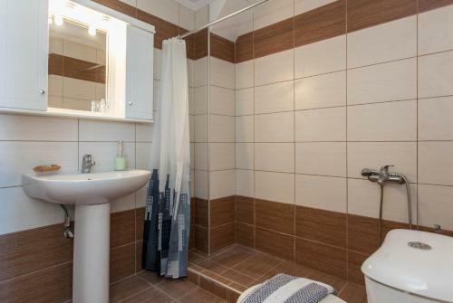 Hillside Seaview Apartment
