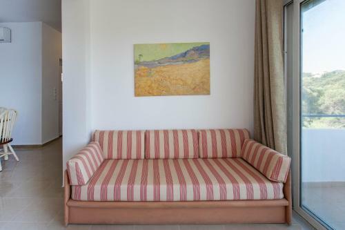 Hillside Seaview Apartment