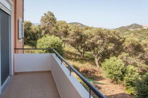 Hillside Seaview Apartment