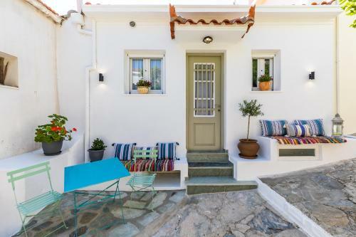 Skopelitian Relaxing House