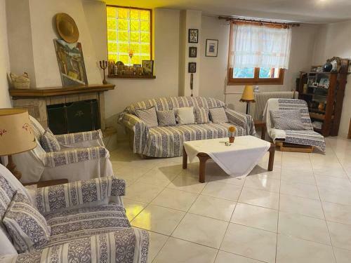 Boho-2 Floors Country House