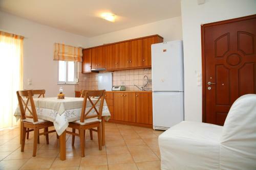 Apartment In Theologos
