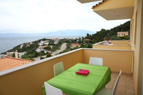 Apartment In Theologos