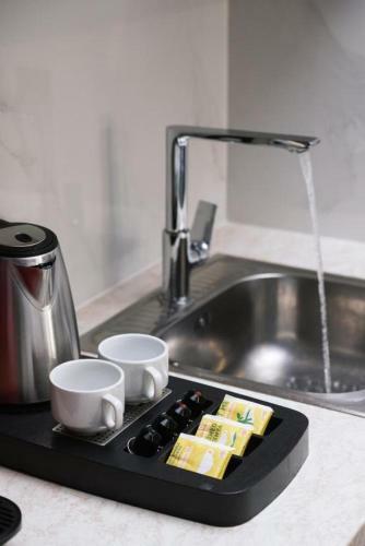 Alcyone Studios And Apartments