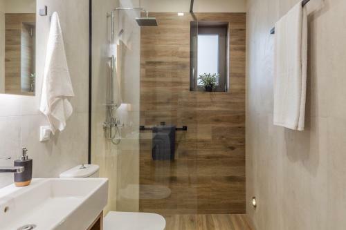 Artemis Apartment