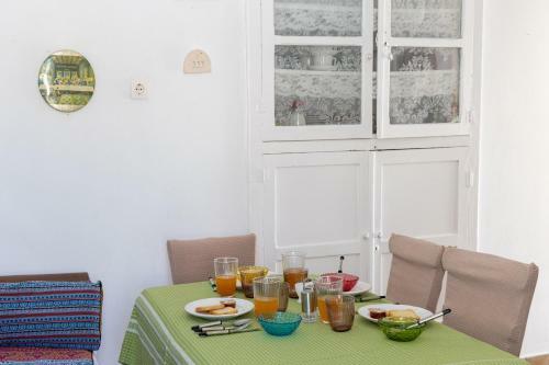 Apartamento Neotraditional House In Tinos For 4 Ppl