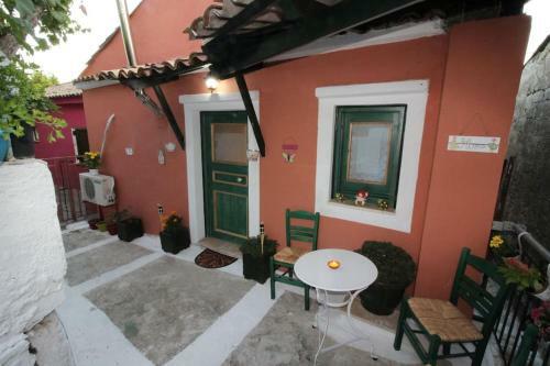 Eygenias House