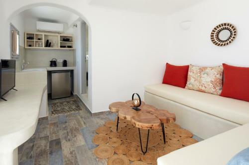 Villa El Verano Suites