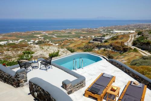 Villa El Verano Suites