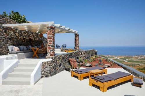 Villa El Verano Suites
