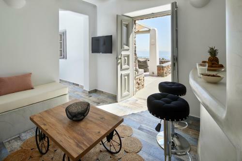 Villa El Verano Suites