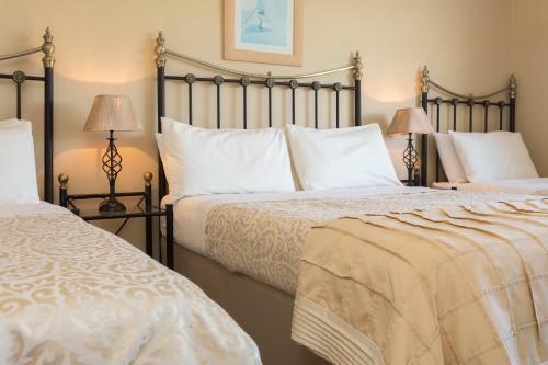 Fern Rock Bed And Breakfast