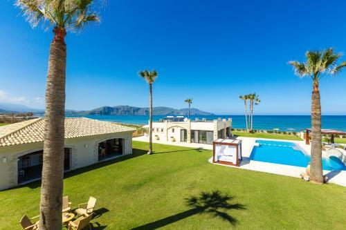 Villa Paralia Beachfront Residence