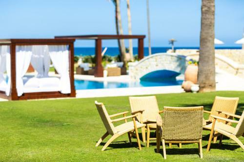 Villa Paralia Beachfront Residence