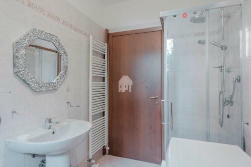 Villa Duplex With Private Garden & Jacuzzi