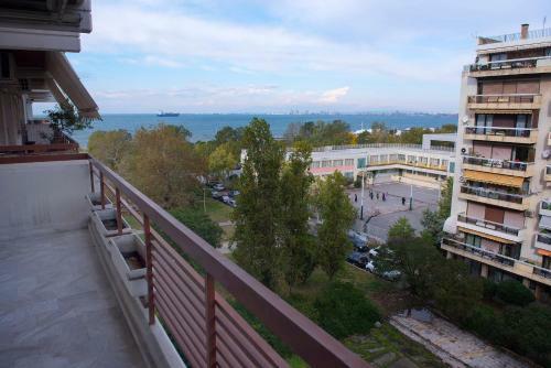Thessaloniki Sea View Boardwalk Apartment