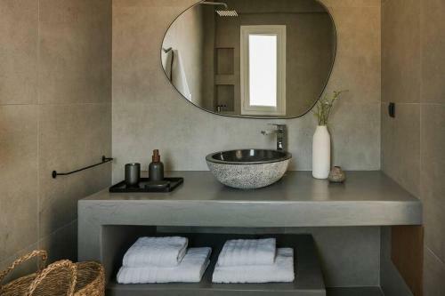 Lourdas White Villa