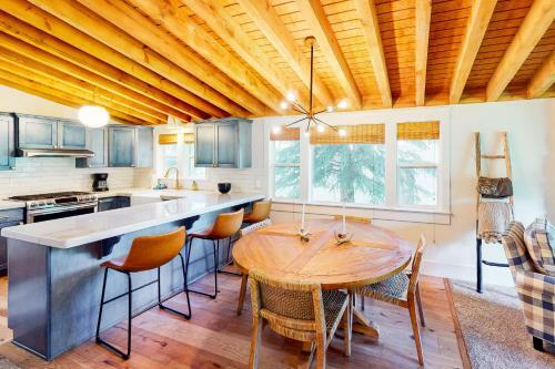 Lower Ranch Condo