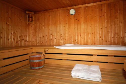 Apartamentos Chesa Clois 24 Studios