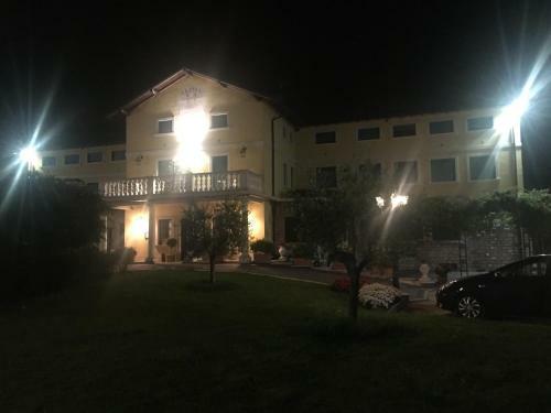 Hotel La Pina
