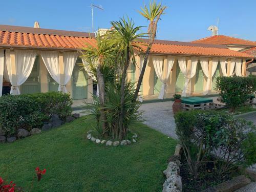 Villa Lazzareschi Case Vacanza