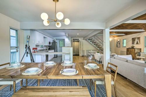 Hudson Valley Home With Lake Views And Kayaks