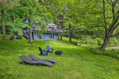 Hudson Valley Home With Lake Views And Kayaks